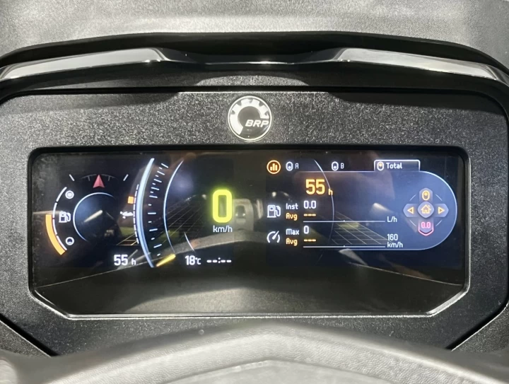 2023 BRP SEA-DOO EXPLORER PRO 170 H.P + IBR + VTS + IDF + AUDIO PREMIUM + GPS + FISH FINDER + PARE BRISE + 3 PASSAGERS 