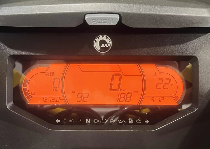 2025 BRP SKI-DOO RENEGADE X-RS 900 ACE TURBO R 180 HP + REV GEN5 + GARANTIE BEST + 7512 KM + RARE & A1 