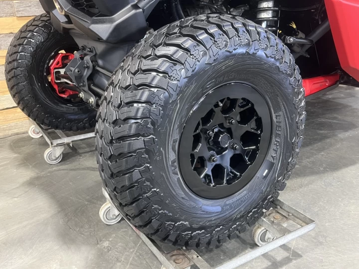 2024 BRP CAN-AM MAVERICK X3 X-RC TURBO ''RR'' 200 H.P + DPS + 4WD + 64'' + FOX + SEULEMENT 3784 KM + RARE & A1 