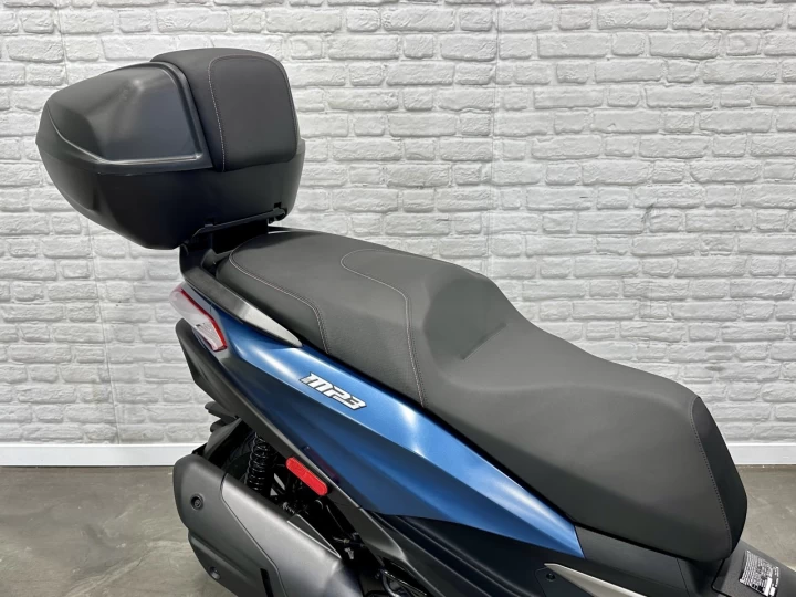 2024 PIAGGIO MP3 530 HPE VERSION EXCLUSIVE MP3 530 HPE VERSION EXCLUSIVE + A.B.S + SEULEMENT 640 KM + MODE RARE & A1 