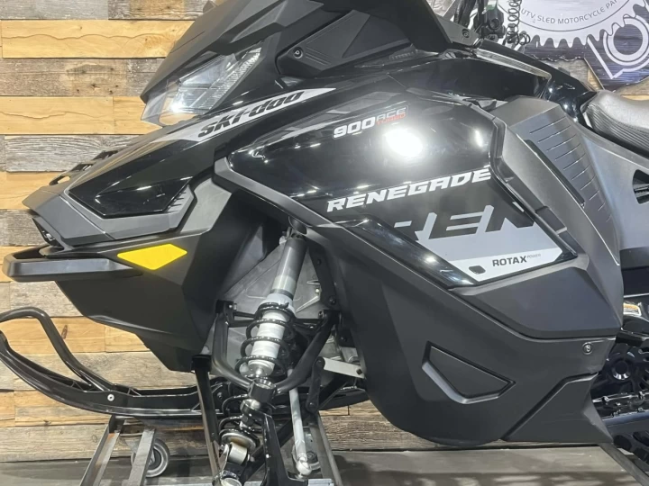 2019 BRP SKI-DOO RENEGADE ADRENALINE 900 ACE EFI I.T.C TURBO 150 HP 137'' + REV GEN4 + 15738 KM + CONDITION A1 