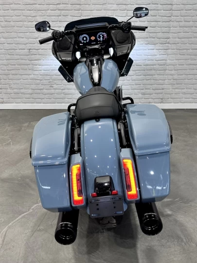 2024 HARLEY DAVIDSON FLTRX ROAD GLIDE 117 c.i = 1923 cc EFI + SEULEMENT 4492 KM + ECRAN 12'' + GARANTIE 2029 + RARE & A1 