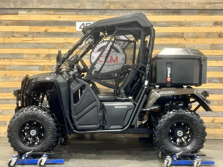 2020 HONDA PIONEER 500 EFI + 4X4 + E.P.S + SUSPENSION ELKA + MAGS + RADIO + BEAUCOUP D'OPTIONS $$$ 