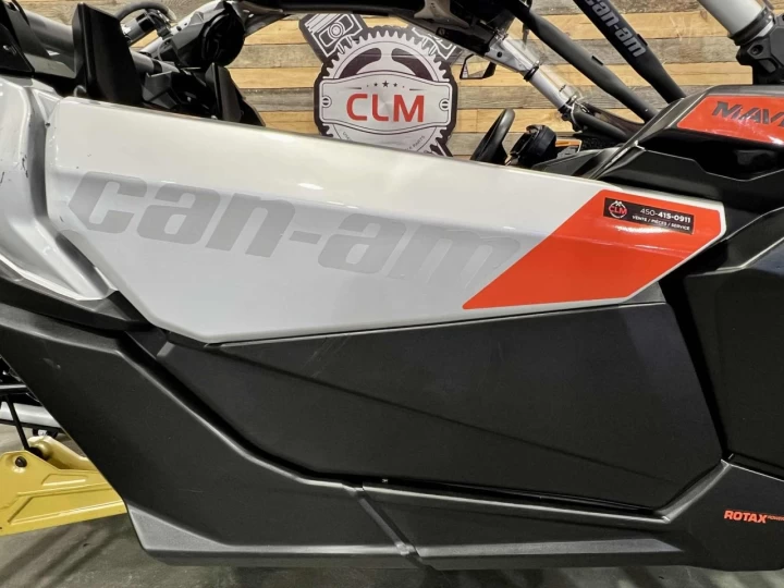 2020 BRP CAN-AM MAVERICK X3 X-RS TURBO ''RR'' 195 HP + 4X4 + DPS + 72 POUCES + RARE 