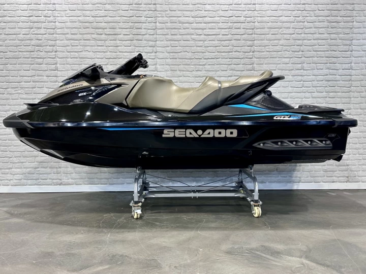 2016 BRP SEA-DOO GTX LIMITED 260 HP I.S = SUSPENSION INTELLIGENTE + IBR + VTS + 124 HR SEULEMENT + 3 PASSAGERS 