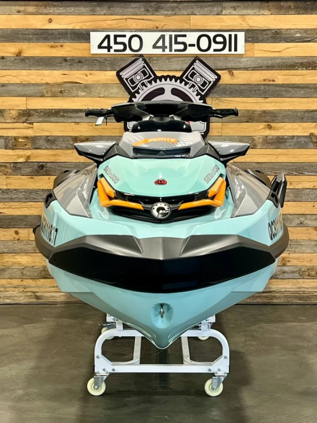 BRP SEA-DOO WAKE PRO 230 H.P + IBR + VTS + PREMIUM AUDIO + TECH PKG + 3 PLACES + 45 HR + A1  2022