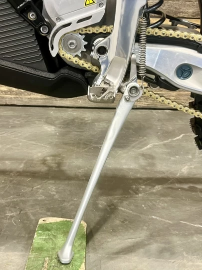 2025 STARK FUTURE VARG EX 60 H.P @ 80 H.P + LÉGALE SUR LA ROUTE + 0KM NEUVE + 2 ANS DE GARANTIE 