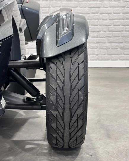 2018 BRP CAN-AM SPYDER RT LIMITED EDITION DARK SE-6 (SEMI-AUTOMATIQUE) ROTAX 1330 cc ACE EFI + 56197 KM + RARE & A1 