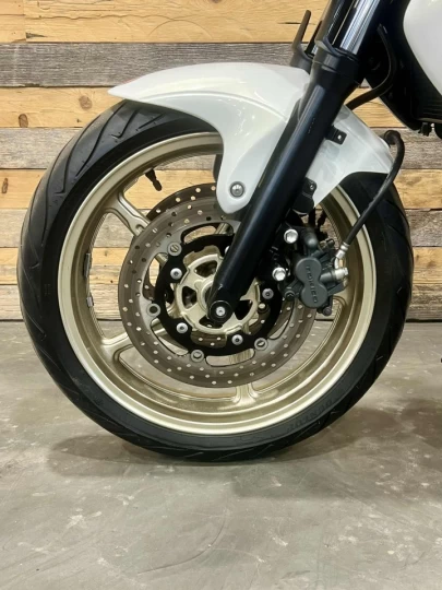 2009 SUZUKI SFV 650 GLADIUS + 51112 KM + PETITE PLAQUE $$$ + RARE & A1 