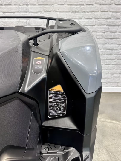 2026 BRP CAN-AM OUTLANDER X-MR 700 EFI + 4WD + DPS + SEULEMENT 815 KM + GARANTIE B.E.S.T 2030 + RARE & A1 