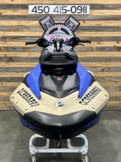 2025 BRP SEA-DOO SPARK TRIXX 1UP + IBR + VTS + MODE TRIXX + AUDIO + SEULEMENT 16 HR + RARE & A1 