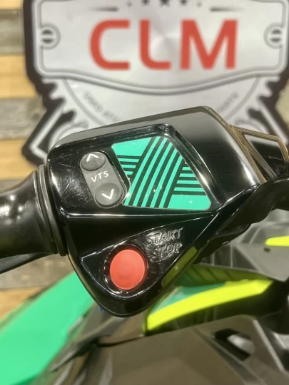 2017 BRP SEA-DOO SPARK TRIXX 2UP + IBR + VTS + SEULEMENT 117 HR + RARE & CONDITION A1 