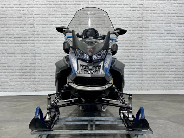 BRP SKI-DOO EXPEDITION S.E 850 E-TEC EFI WT-WIDE TRACK 154'' X 20'' + 1809 KM SEULEMENT + BANC PASSAGER + COFFRE LINQ + RARE & A1  2025