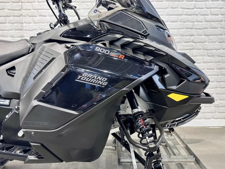 2026 BRP SKI-DOO GRAND TOURING L.E 900 ACE TURBO ''R'' 180 HP + 0 KM + REV GEN5 + RARE & A1 