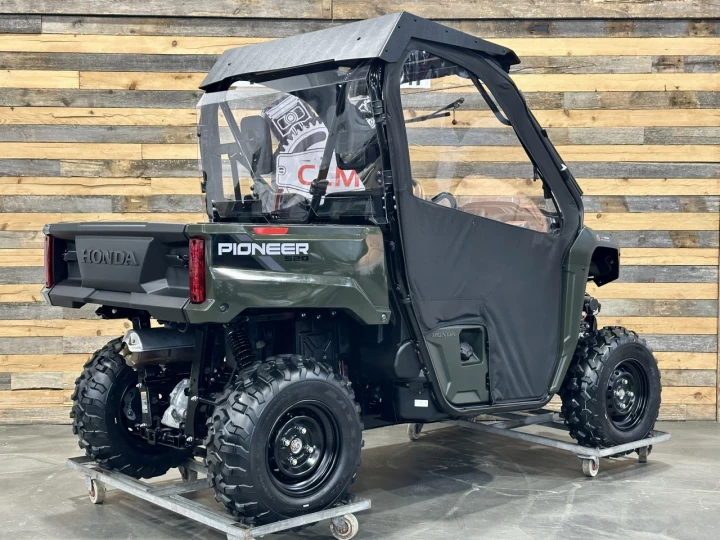 2026 HONDA PIONEER 520 4WD + CABINE FERMÉ + PLUSIEURS OPTIONS $$$ + RARE & A1 