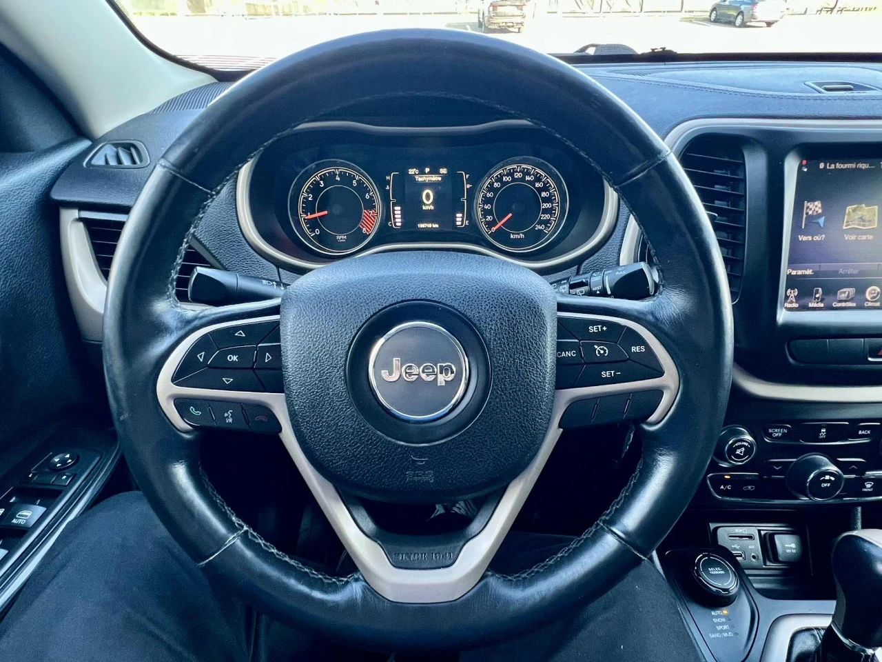 2014 JEEP CHEROKEE EDITION NORTH + V6 + 4X4 + 5 PASSAGERS + 196750 KM + PAS DE ROUILLE A1  Image principale