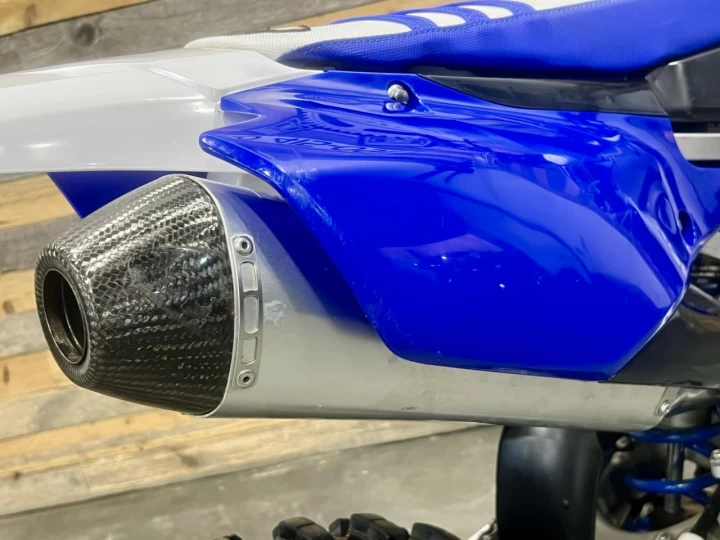 2021 YAMAHA YZ 450F + SEULEMENT 30 HR + FULL EXHAUST FMF RACING + MX-MOTOCROSS-ENDURO + RARE & CONDITION A1 