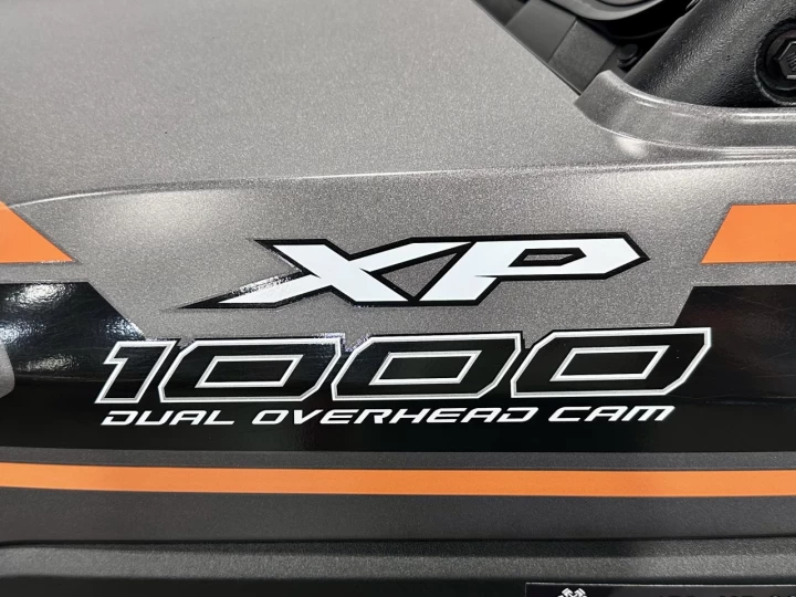2018 POLARIS RANGER XP 1000 EFI + 4WD + EPS + CABINE + CHAUFRETTE + AUDIO + MAGS +++ RARE & A1 