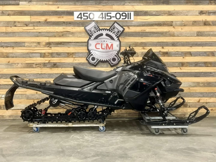 2024 BRP SKI-DOO RENEGADE X-RS 900 ACE TURBO ''R'' 180 HP + REV GEN5 + 9570 KM + SPORT & HAUTE PERFORMANCE + A1 