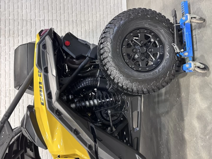 2017 BRP CAN-AM MAVERICK X3 X-DS TURBO 'R' 154 H.P + DPS + 4WD + FOX + 64'' + RARE & CONDITION A1 