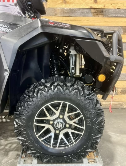 2019 SUZUKI KING QUAND AXI + 4X4 + EPS + 6758 KM + NOIR SATIN + RARE & A1 