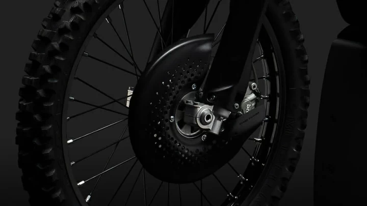 2025 STARK FUTURE VARG EX 60 HP @ 80 HP + LEGALE SUR LA ROUTE + 2 ANS DE GARANTIE 