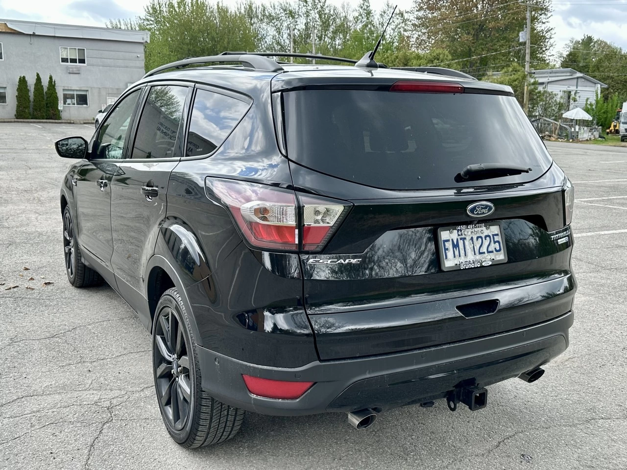 2017 FORD ESCAPE TITANIUM 4WD + 2.0L ECOBOOST + 172524 KM + TOUTE NOIR  Image principale