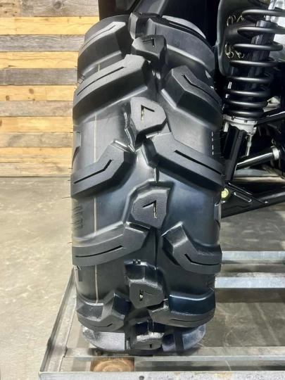 2024 BRP CAN-AM OUTLANDER X-MR 700 EFI + 4X4 + DPS + SEULEMENT 1618 KM + TREUIL X-BULL 4500 LBS 