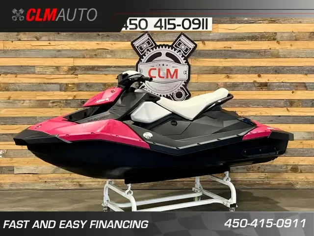 BRP SEA-DOO SPARK 2UP 900 ACE EFI + SEULEMENT 65 HR + COULEUR RARE & CONDITION A1  2015