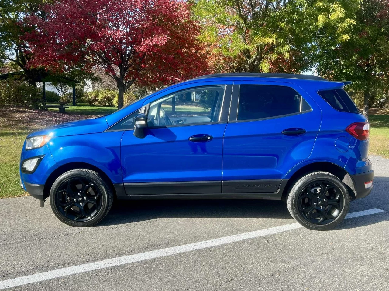 2022 FORD ECOSPORT SES 4WD + 2.0L + SEULEMENT 40693 KM + GARANTIE FORD + COULEUR RARE + CONDITION A1  Main Image
