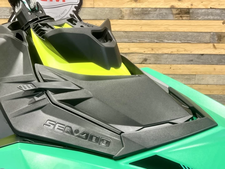 2017 BRP SEA-DOO SPARK TRIXX 2UP + IBR + VTS + SEULEMENT 117 HR + RARE & CONDITION A1 