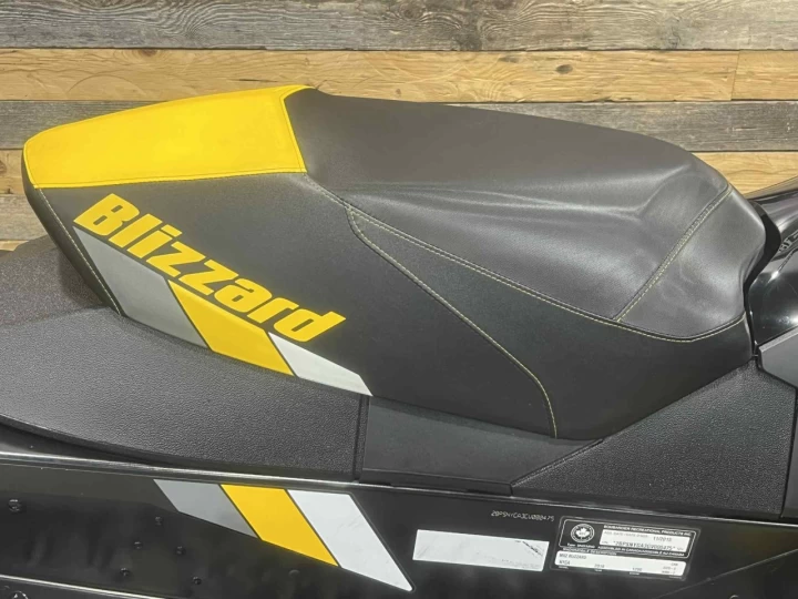 2016 BRP SKI-DOO MXZ BLIZZARD 1200 4-TEC I.T.C 129'' + REV XS + 25442 KM + CONDITION A1 