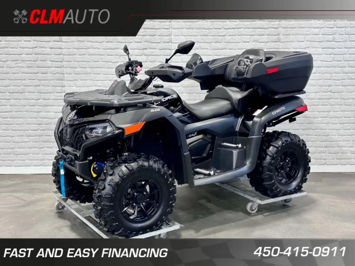 2025 CF MOTO C-FORCE 600 EFI TOURING + EPS + 4WD + SEULEMENT 136 KM + GARANTIE 2030 + RARE & IMPECCABLE A1 