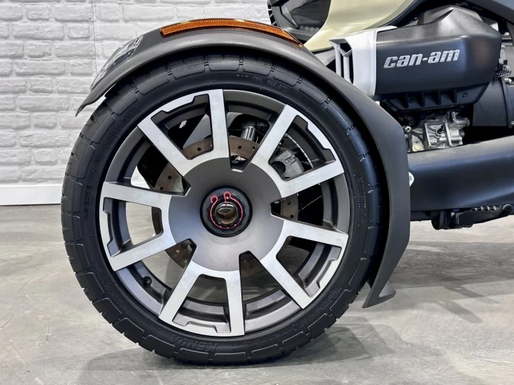 2020 BRP CAN-AM RYKER 900 EFI EDITION RALLY + 10272 KM + BANC PASSAGER & DOSSIER + PAREBRISE + PHARE AUX 