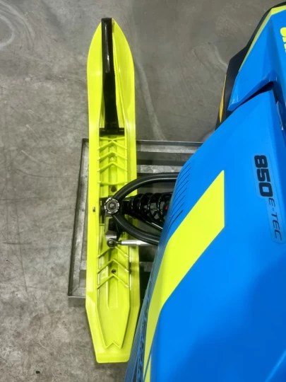 2018 BRP SKI-DOO RENEGADE BACKCOUNTRY X 850 E-TEC 146'' X 2'' + REV GEN4 + COULEUR RARE 