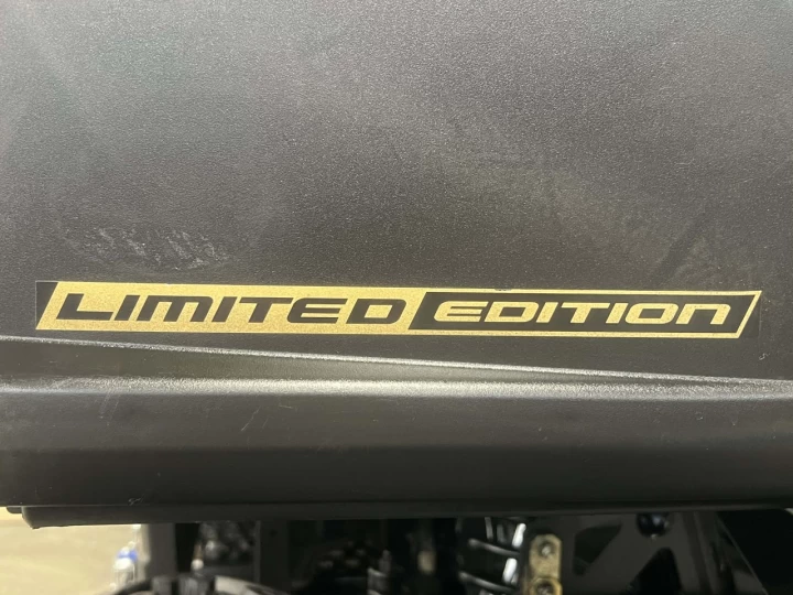 2017 POLARIS RANGER XP 1000 EFI + EDITION LIMITÉE HUNTER + 4X4 + E.P.S + SEULEMENT 4629 KM 