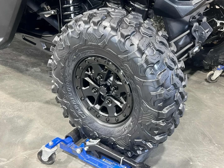 2024 BRP CAN-AM MAVERICK MAX X3 X-DS TURBO RR 200 HP + DPS + 4X4 + 4 PASSAGERS + SEULEMENT 2857 KM 