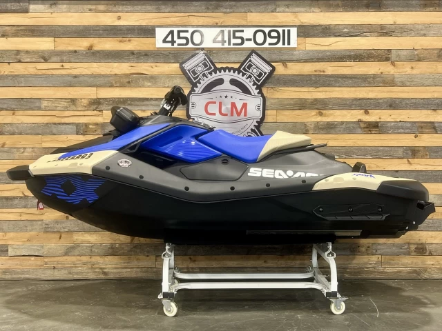 BRP SEA-DOO SPARK TRIXX 1UP + IBR + VTS + MODE TRIXX + AUDIO + SEULEMENT 16 HR + RARE & A1  2025