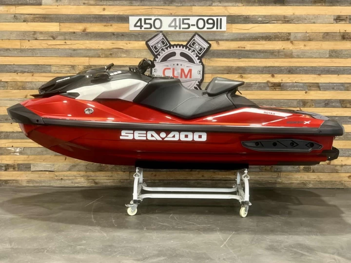 2024 BRP SEA-DOO RXP-X 325 HP + IBR + VTS + O HR + COULEUR & MODELE RARE + IMPECCABLE A1 