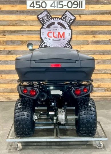 2022 KAWASAKI BRUTE FORCE 300 / KVF 300 / RWD / SEULEMENT 1467 KM + BINE ÉQUIPÉE 