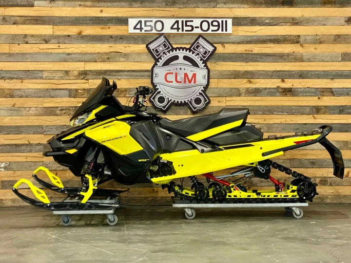 2021 BRP SKI-DOO RENEGADE X 900 ACE EFI TURBO ITC 137'' + REV GEN4 + RAS X + SEULEMENT 7937 KM + RARE & A1 
