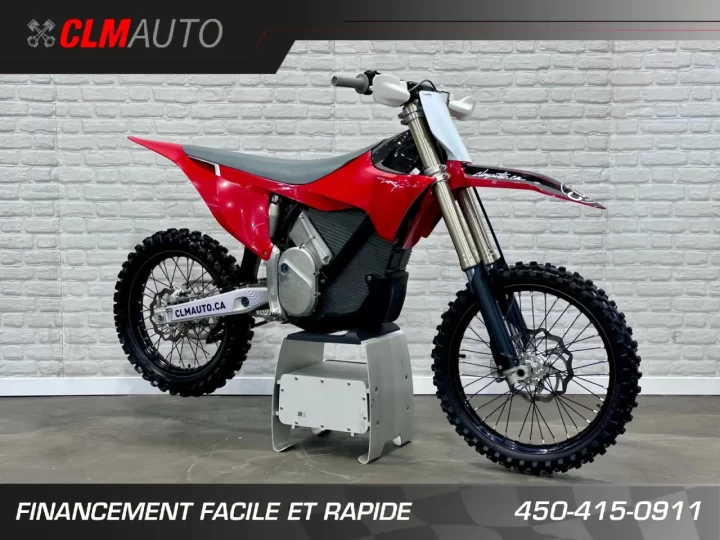 2026 STARK FUTURE VARG 1..2 MX ALPHA 80 H.P + 100% VE-MOTOCROSS ELECTRIQUE + UNITÉ DÉMO 70 HR + GARANTIE 2028 + RARE & A1 
