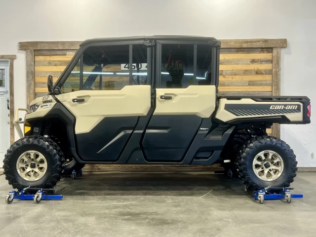 BRP CAN-AM DEFENDER MAX CREW HD-10 LIMITED + 4WD + DPS + 650 KM SEULEMENT + 6 PASSAGERS + TOUTE ÉQUIPÉE+ RARE & A1  2025