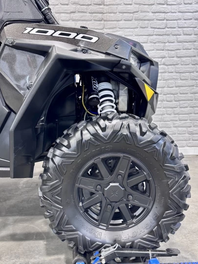 2016 POLARIS RZR XP 1000 EFI + 4WD + E.P.S + FOX + AUDIO + CABINE FERMÉ + CHAUFFAGE + RARE & A1 