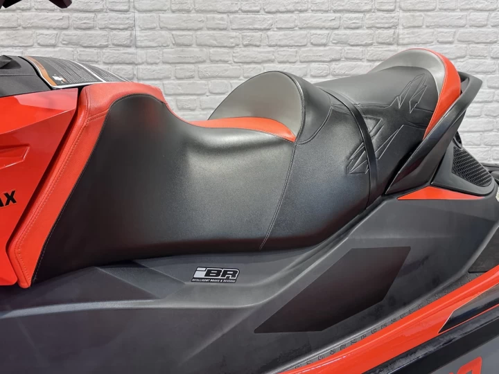 2016 BRP SEA-DOO RXT-X 260 H.P A/S PAR FOX + IBR + VTS + SEULEMENT 136 HR + 3 PASSAGERS + RARE & A1 