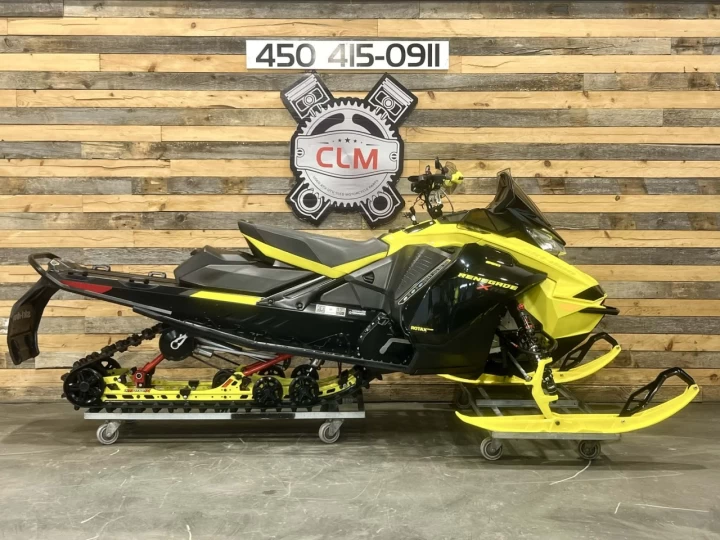 2022 BRP SKI-DOO RENEGADE X-RS 850 E-TEC 137''+ REV GEN4 + COULEUR RARE & CONDITION A1 