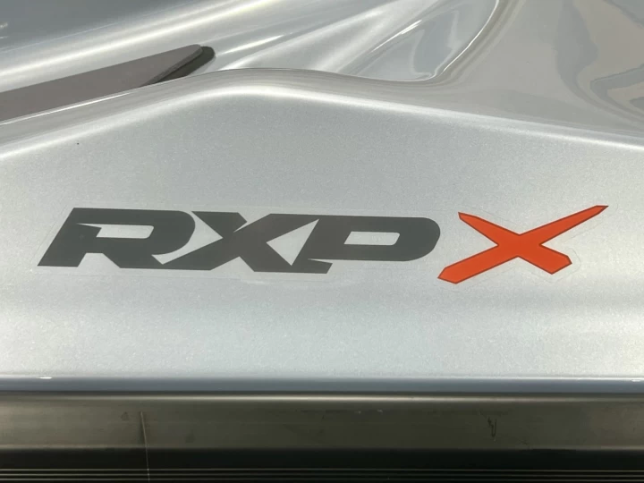 2026 BRP SEA-DOO RXP-X 325 H.P + IBR + VTS + SEULEMENT 04 HR + RARE & IMPECCABLE A1 