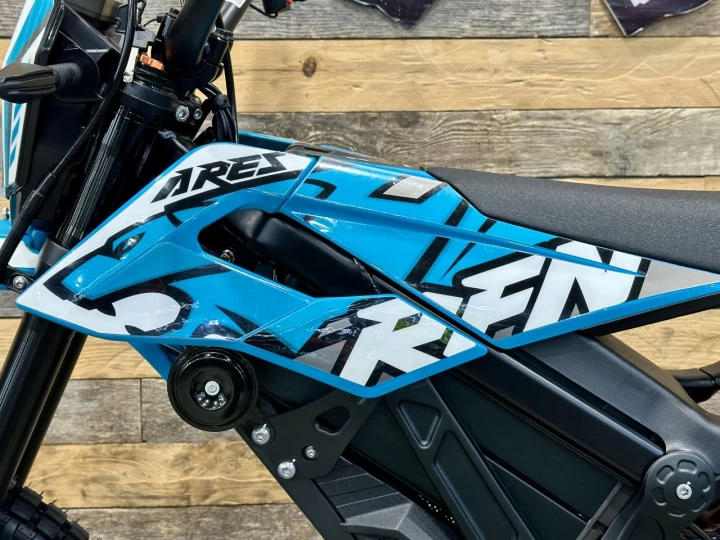 2024 APOLLO RFN ARES + 100% VE = MOTO ELECTRIQUE LEGALE SUR ROUTE + NEUF 0 KM + RARE & A1 