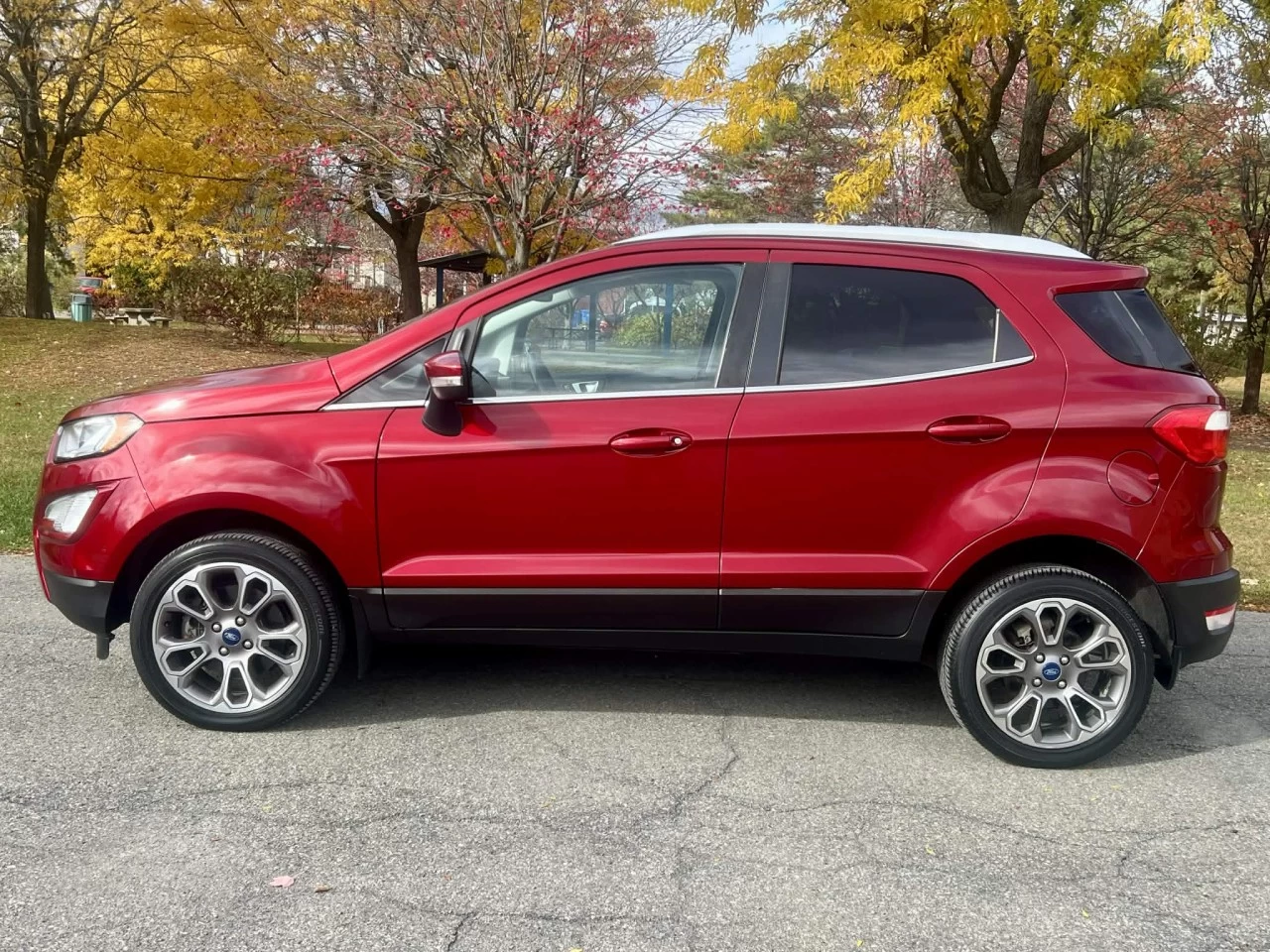 2020 FORD ECOSPORT TITANIUM AWD + 2.0L + TOUTE ÉQUIPÉE + 78096 KM  Main Image
