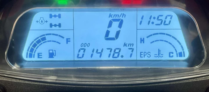 2020 CF MOTO C-FORCE 500 EFI H.O TOURING + 4X4 + EPS + SEULEMENT 1478 KM + COULEUR RARE & IMPECCABLE A1 